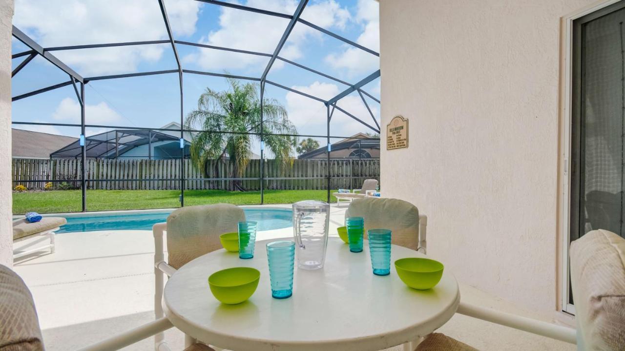 Pool Lighting Feature Private Fence Villa Orlando Exterior photo